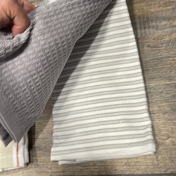 - 2 pack (5 towels) towels - Picture 8 of 12